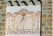 Cadran solaire de l'église de Ville-Vieille