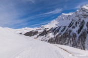 chapelle ste elisabeth au loin depuis piste loup route clausis