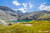 lac porcieroles sous ecrin verdure et le mont viso