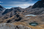 Vue sur les lacs Eychassier dans la montée au Pic Foréant