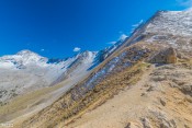 le col perdu vue sur grand rochebrune et sentier col des portes
