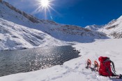 le lac baricle sous la neige dautomne