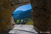 lucarne sur guil depuis remparts fort queyras