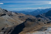 Retour sur le col Agnel depuis les crêtes de l'Eychassier