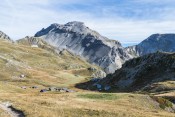 Sur le sentier du Col de Néal : vue sur Clapeyto