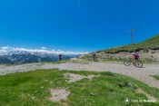 vtt arrivant au col de furfande