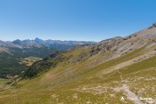 vue sur les zigzag devant viso sentier GR58 thures