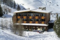 Hôtel** les Lorès