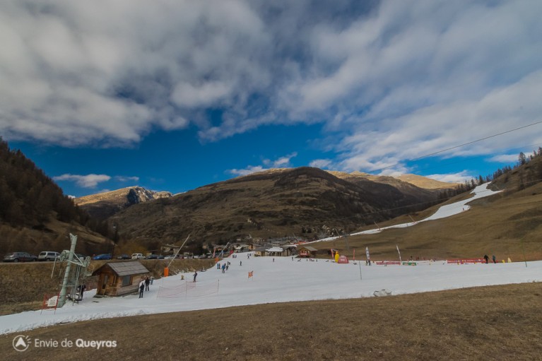 Le front de neige d'Abries 23 decembre 2015 - passage Téléski