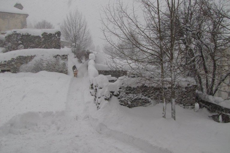 souffleuse neige echalp sous eglise