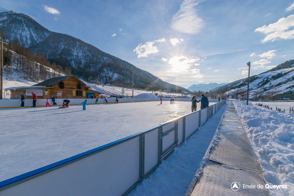 Patinoire d&rsquo;hiver à Aiguilles